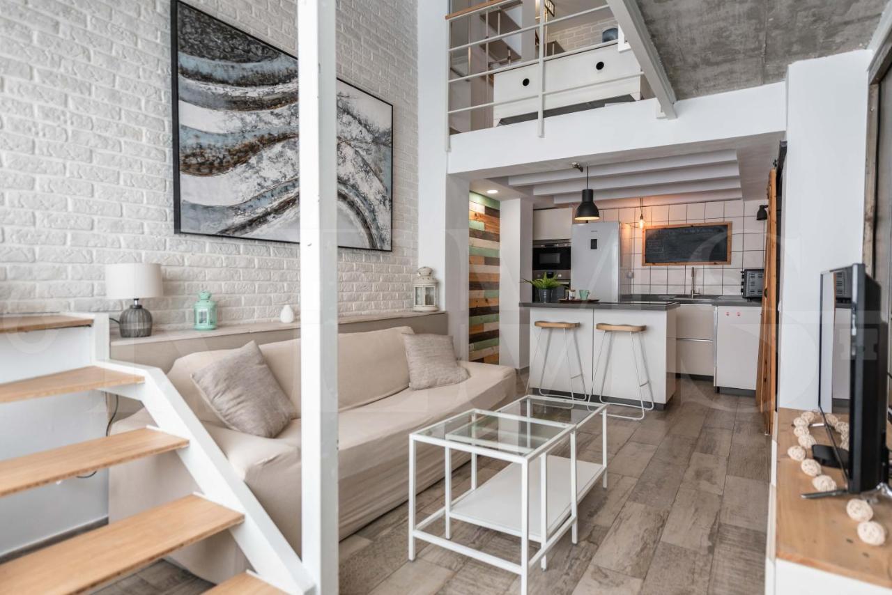 Bright Duplex Loft Next To The City Center By Rems Малага Экстерьер фото